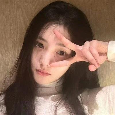 首相官邸前的人们